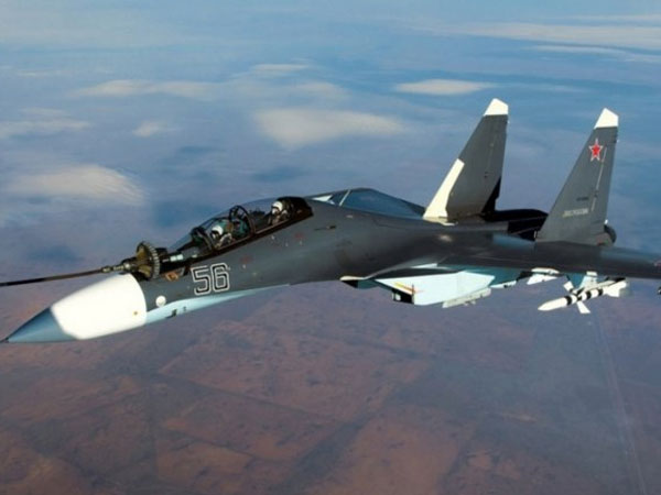 Hé lộ tính năng vượt trội của Su-30SM Nga so với F-22 Mỹ