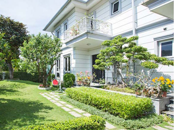 Ngất ngây biệt thự 'hoàng gia' của Hồ Quỳnh Hương