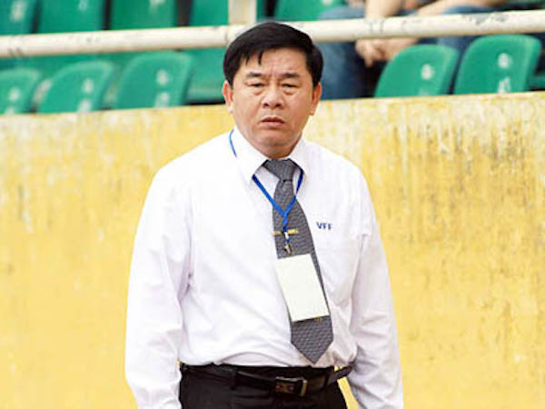 Ông Nguyễn Văn Mùi: ‘Trọng tài đang trở thành vật tế thần ở V-League’