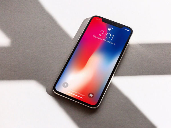 Khách lo khuyến mại ảo, khó mua được 4 chiếc iPhone X giá 4,99 triệu