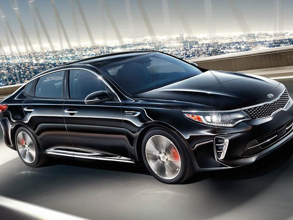 Kia Optima ở Việt Nam giảm giá còn 749 triệu đồng