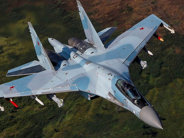 Su-35S và S-300: 'Quà tặng' giá trị Nga dành cho đối tác nếu được phép lập căn cứ quân sự?