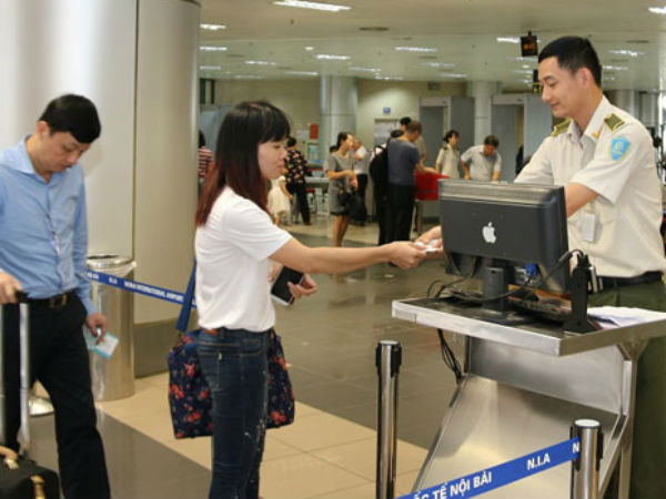 Sân bay Nội Bài siết chặt an ninh dịp APEC