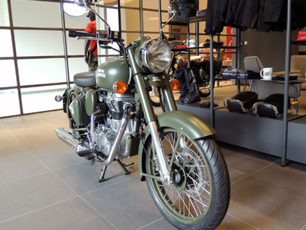 Royal Enfield Classic 500 - môtô 500 phân khối rẻ nhất Việt Nam
