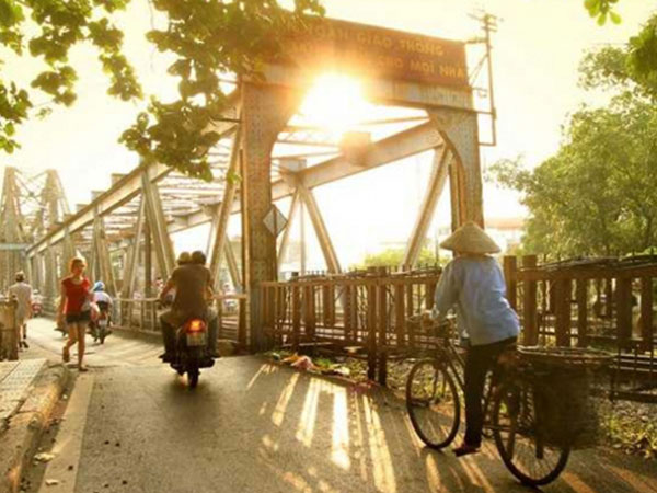 Thời tiết 3/12: Miền Bắc nắng tưng bừng, miền Trung lo lũ quét