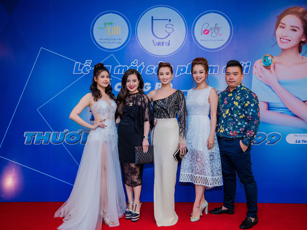 Vụ lô mỹ phẩm 11 tỷ không rõ nguồn gốc: 'Á hậu, diễn viên nào biết hàng giả mà vẫn quảng cáo là vi phạm pháp luật, sẽ bị xử nghiêm'