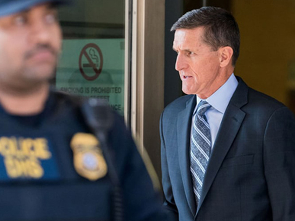 Bên trong căn phòng thẩm vấn trợ lý Trump của cựu trùm FBI