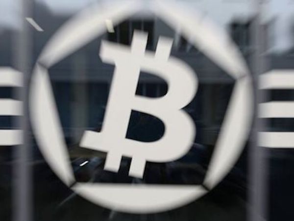 Bitcoin vượt 11.800 USD, nguy cơ bị hack gia tăng