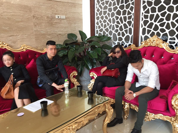Chiêu 'độ hàng' mỹ nam trong đường dây bán dâm cho quý bà