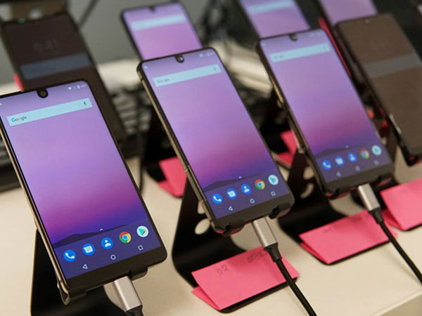 Năm 2017, smartphone không còn nhàm chán
