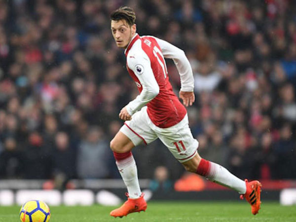 Ozil hé lộ lý do quyết định 'tháo chạy' khỏi Arsenal