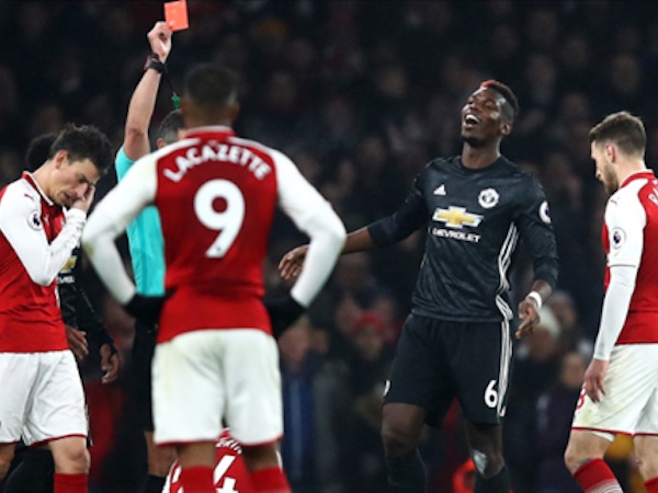 Pogba có nguy cơ lĩnh thêm án phạt sau tấm thẻ đỏ ở trận gặp Arsenal