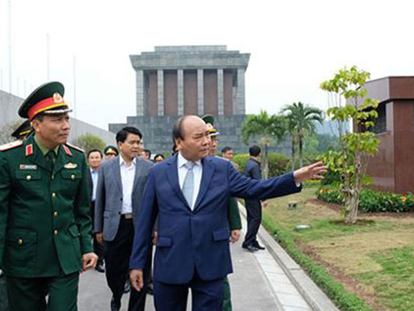 Thủ tướng gợi ý Hà Nội mở tour du lịch kết nối Hoàng Thành, Lăng Bác và Khu di tích K9