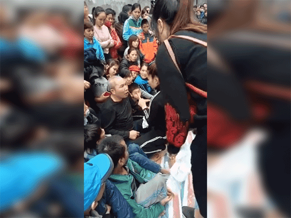 Thực hư việc 'Công chúa thuốc lào' chữa bách bệnh bằng nắn bóp gây xôn xao trên mạng