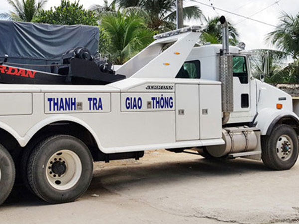 Tổng cục Đường bộ nói về xe cẩu 'khủng' xuất hiện ở BOT Cai Lậy