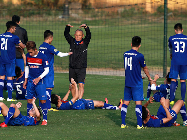 U23 Việt Nam dính bão chấn thương, HLV Park Hang Seo đau đầu
