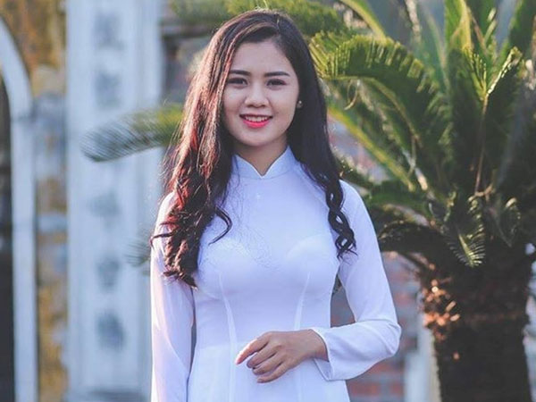 Video: Vợ sắp cưới Quế Ngọc Hải xinh đẹp mọi góc nhìn