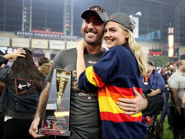 'Bom sex' Kate Upton lên xe hoa với cầu thủ bóng chày