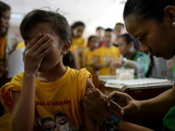 Hơn 700.000 trẻ em Philippines bị tiêm văcxin 'nguy hiểm'