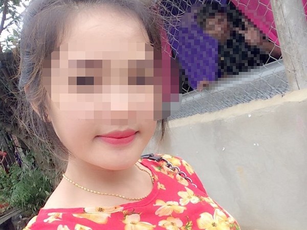 Người mẹ xinh đẹp hơn một năm chưa đòi được con gái