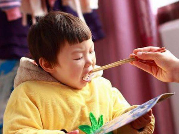 5 mẫu phụ huynh dù nghiêm khắc tới đâu cũng khó nuôi con nên người