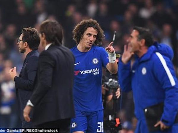 Conte ngầm thừa nhận David Luiz không còn đường sống ở Chelsea