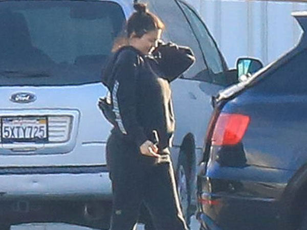 Kylie Jenner bị tung ảnh 'phát tướng' vì mang bầu nhưng vẫn cố chối đây không phải ảnh thật