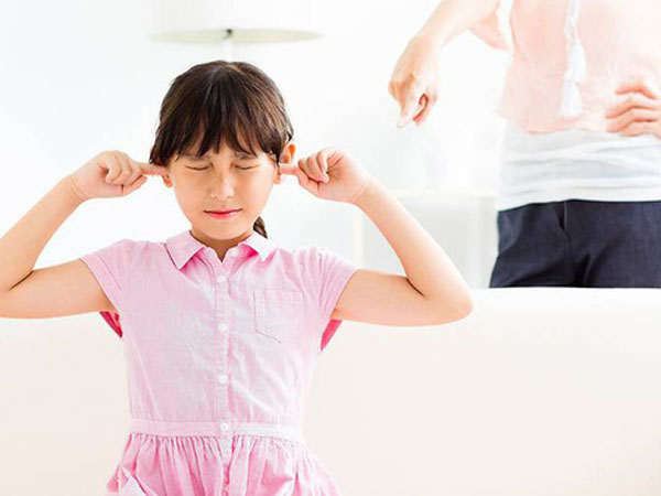 Muốn ngăn chặn hành vi xấu của trẻ ngay từ nhỏ, bố mẹ phải biết 6 nguyên tắc này