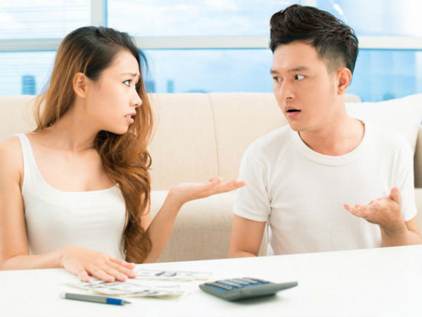 Nếu không muốn bị chồng bỏ, vợ khôn chớ dại tiêu tiền kiểu này