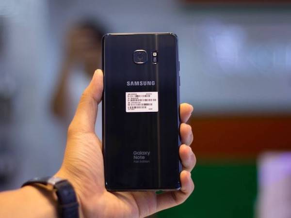 Samsung chính thức bán Galaxy Note FE tại Việt Nam