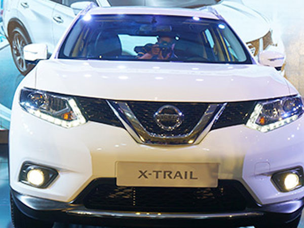 Ô tô Nissan giảm giá 120 triệu: Cú sập sàn cuối năm