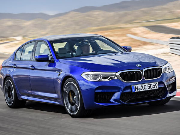 Sedan thể thao BMW M5 2018 có giá 2,3 tỷ đồng