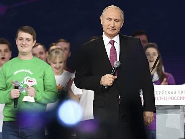 Tuyên bố tranh cử Tổng thống 2018: 'Nước cờ' khôn ngoan của ông Putin
