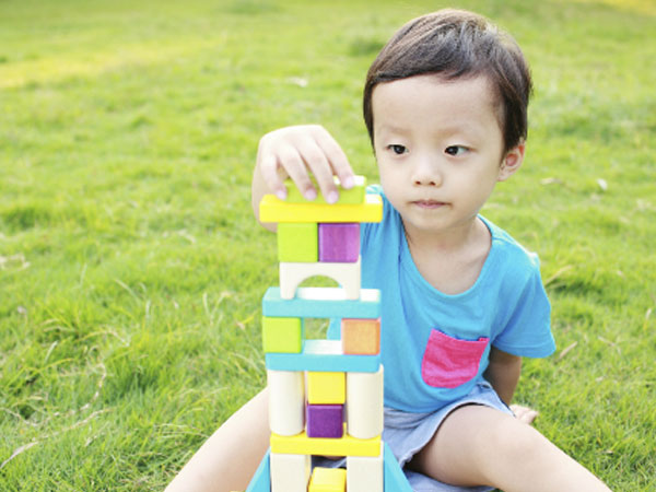 Vì sao cuộc sống quá đầy đủ khiến trẻ mất khôn