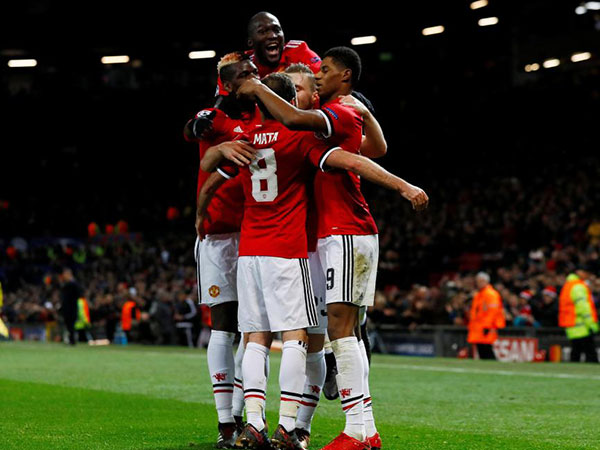 Xác định 16 đội giành vé vòng knock-out Champions League