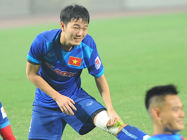 Xuân Trường mang băng đội trưởng U23 Việt Nam