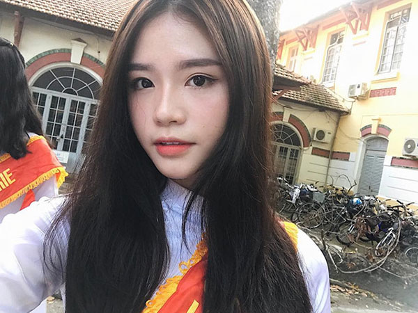 10X Sài Gòn bị bạn bè trêu chọc vì tên lạ: Vương Hoàng Mai Diz