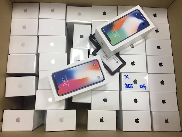 iPhone X quay đầu tăng giá