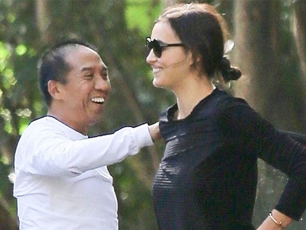Irina Shayk để mặt mộc đi học lái xe