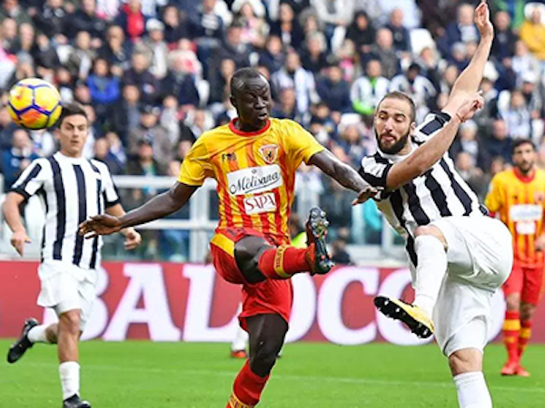 Tân binh Serie A bắt kịp kỷ lục buồn của Man Utd 87 năm trước