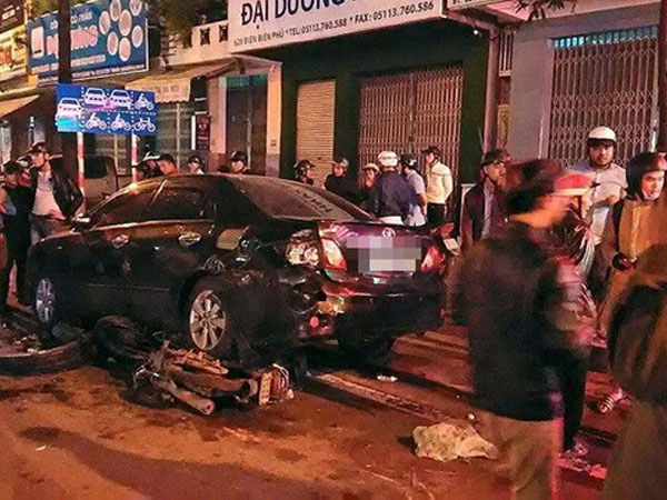 Đà Nẵng: Truy tìm người phụ nữ điều khiển ô tô gây tai nạn liên hoàn trong đêm rồi bỏ trốn