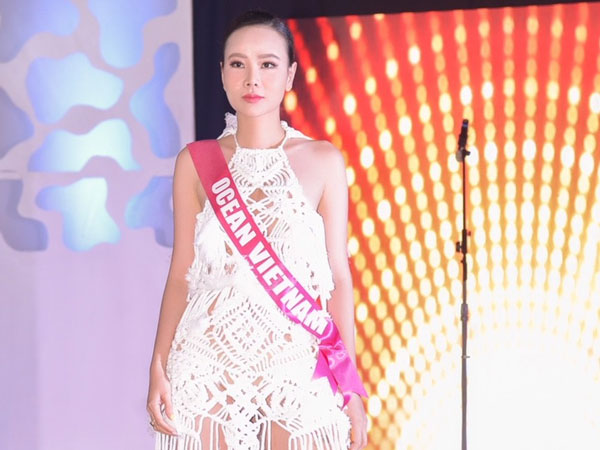 Dương Yến Ngọc mang về 2 giải phụ trong đêm bán kết Hoa hậu Quý Bà Hòa Bình Thế Giới 2017