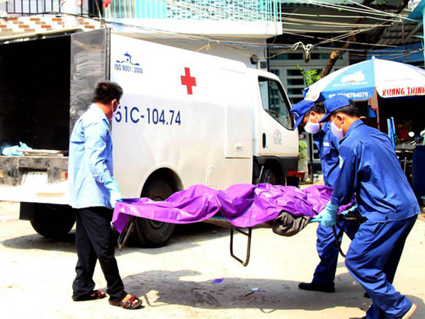 Phát hiện thi thể người đàn ông đang phân hủy trong nhà