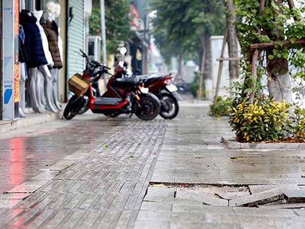 Sở Xây dựng Hà Nội thẩm định giá đá lát vỉa hè vượt 'khung'?