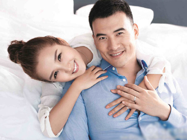 Tình cũ của Thích Tiểu Long ly dị chồng