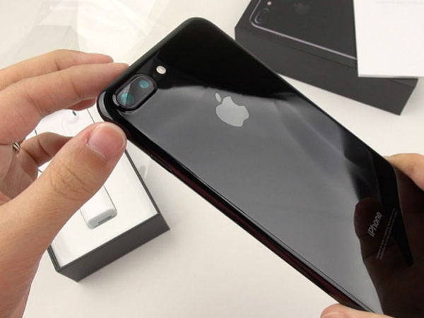 Apple bị 'tố' đạo công nghệ camera kép trên iPhone 7 Plus, 8 Plus