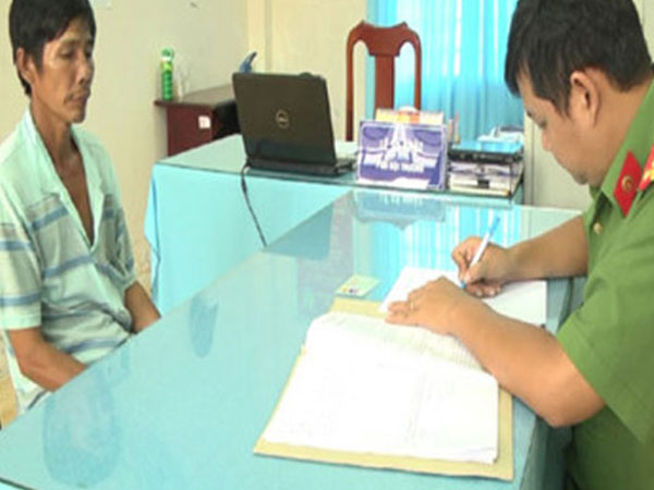 Đem vàng đi bán rồi dựng hiện trường giả bị trộm