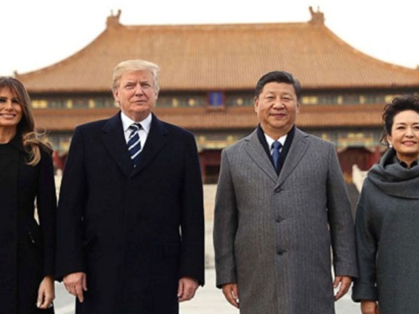 Ông Trump đăng Twitter từ Bắc Kinh cảm ơn vợ chồng ông Tập