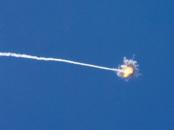 Hai tên lửa từ dải Gaza phóng vào Israel