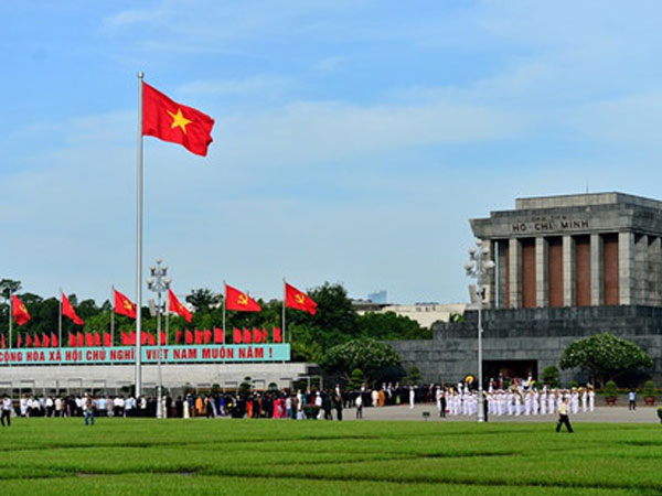 Sắp có tour du lịch nối Lăng Chủ tịch Hồ Chí Minh với Khu di tích K9
